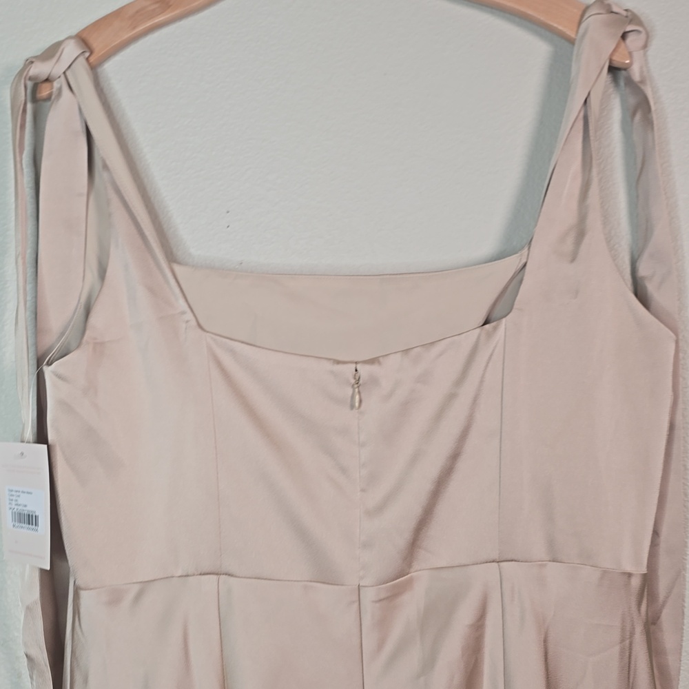 Birdie grey Elegant Square-Neck Satin Gown in Gold Color Size XXL NWT. - Picture 7 of 11